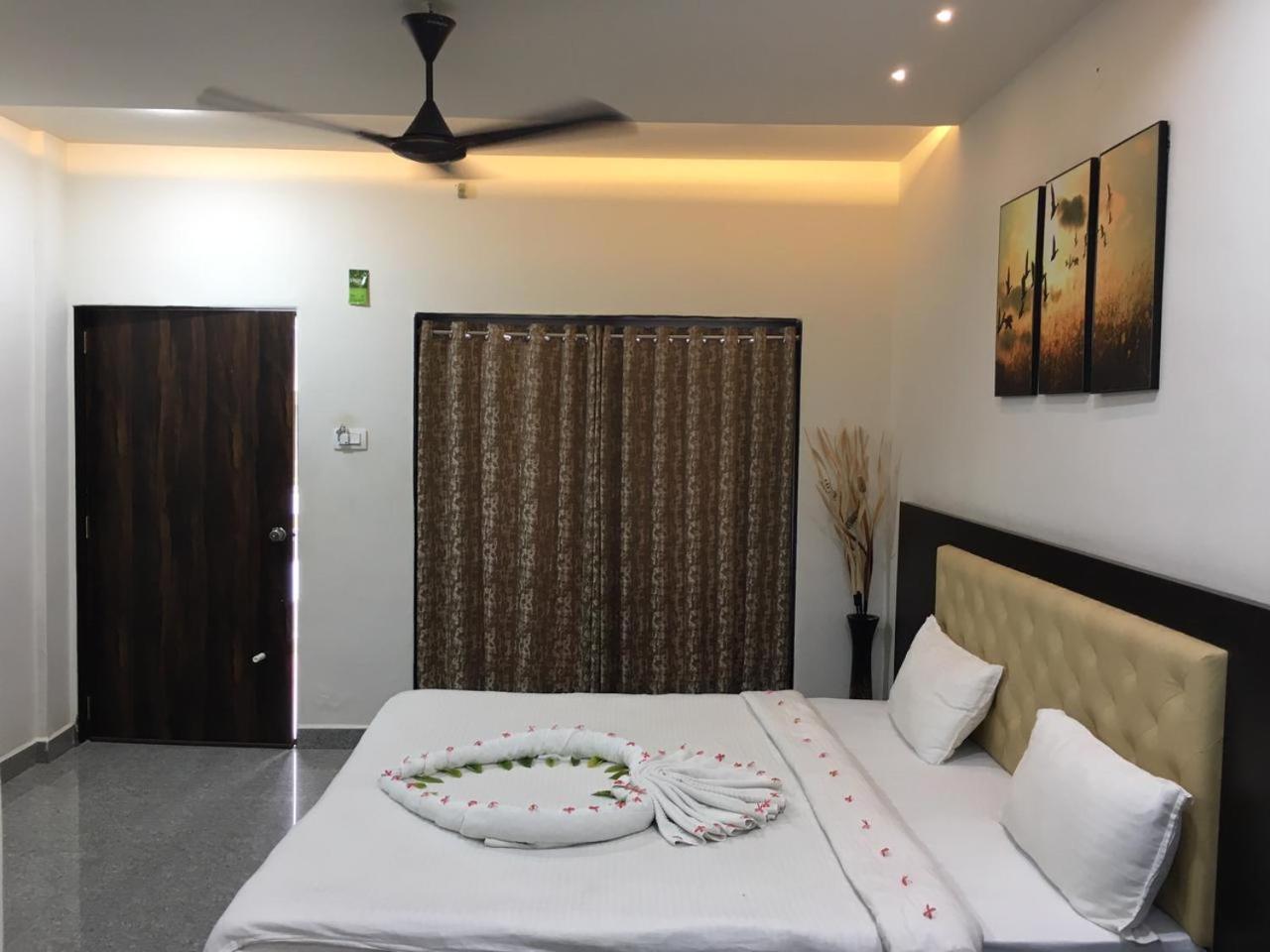 Amazing Fun World By Nexottel Hotel Dwarka  Exterior photo